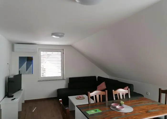 Blatnikov Hram Gasthof 3*